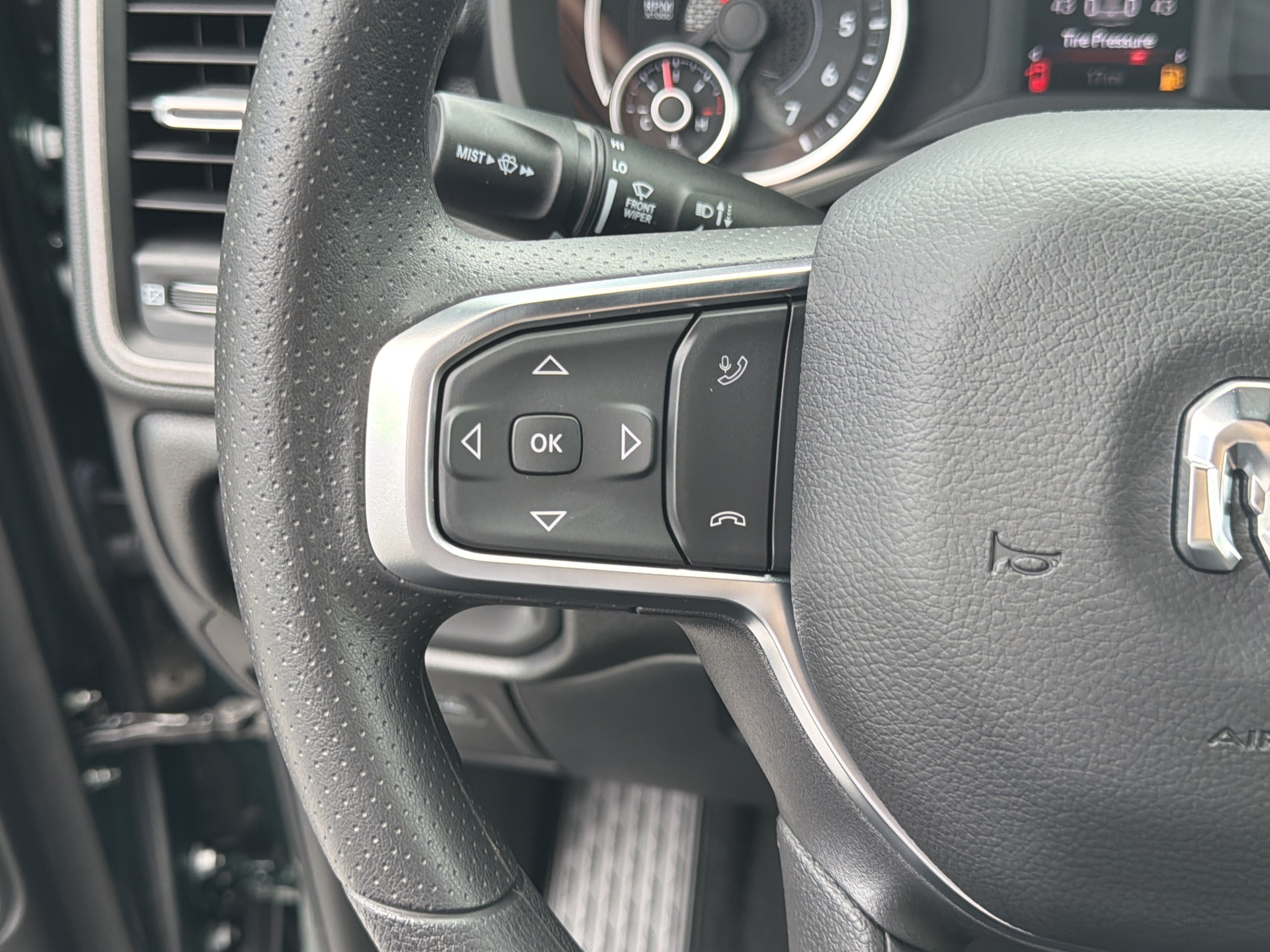 New 2026 RAM 1500 Express RWD image 31