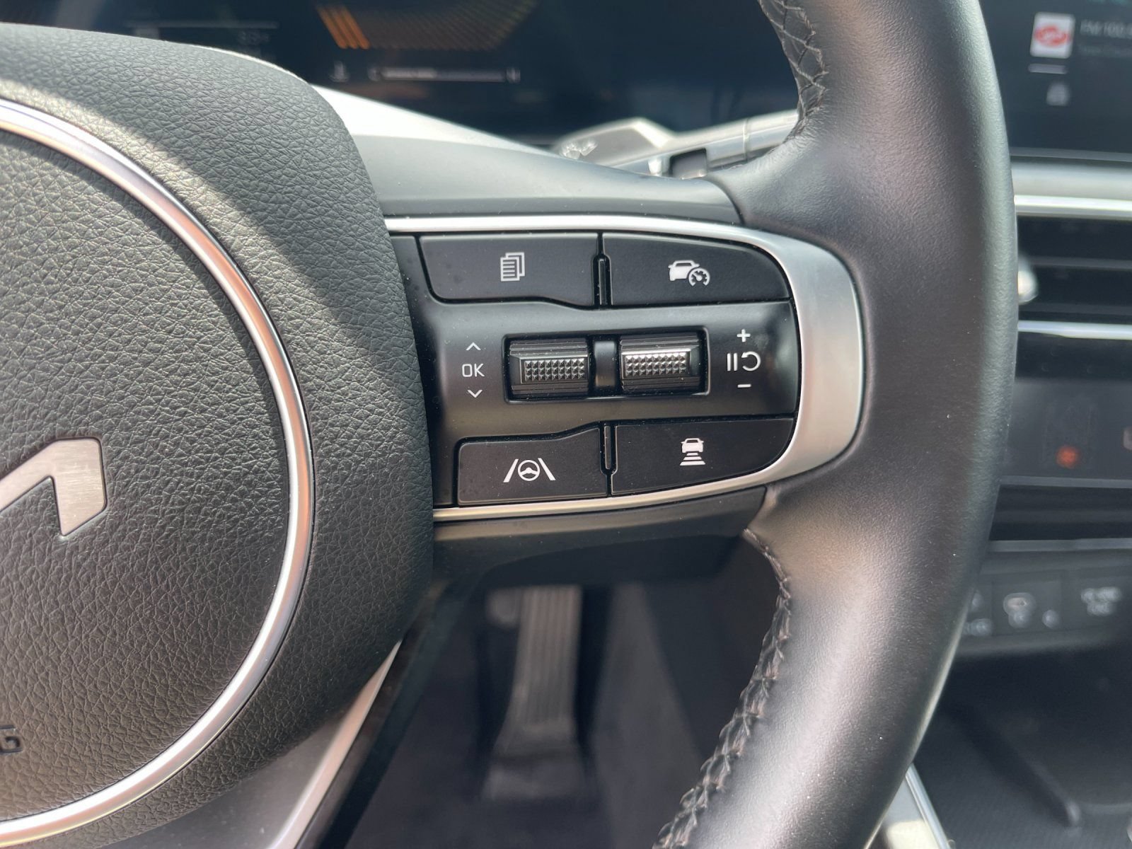 Used 2025 Kia K5 GT-Line w/ GT-Line Premium Package AWD/4WD image 27