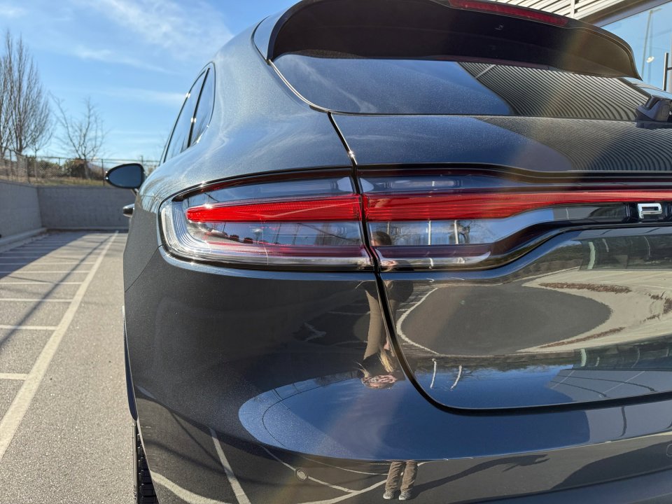 New 2026 Porsche Macan image 14