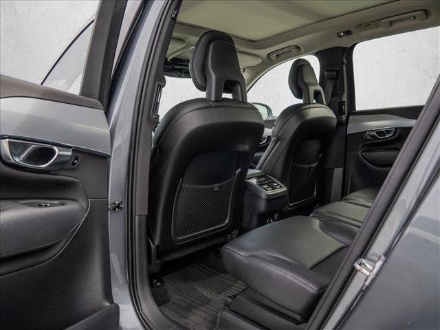 Used 2018 Volvo XC90 T5 Momentum w/ Convenience Package image 17