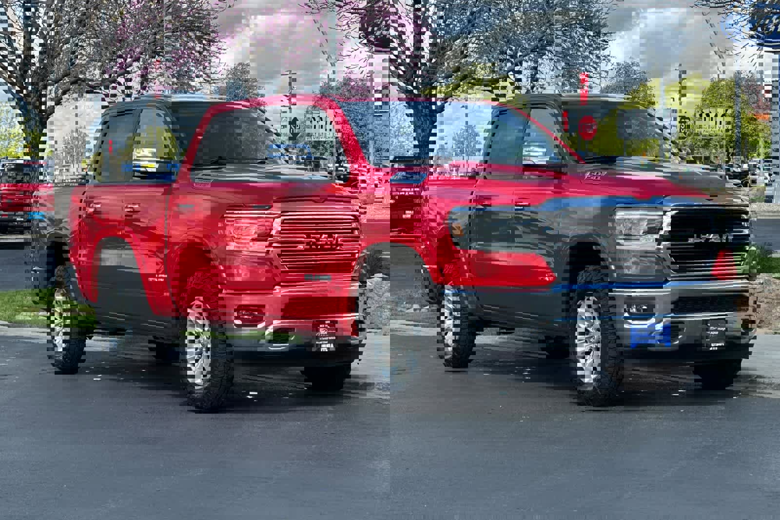 Used 2022 RAM 1500 Laramie AWD/4WD image 9