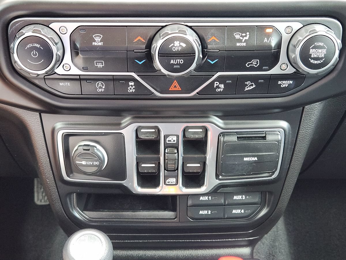 Used 2021 Jeep Wrangler Unlimited Sport AWD/4WD image 38