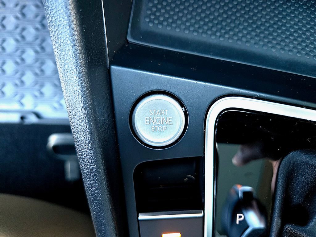 Used 2019 Volkswagen Jetta SE image 19