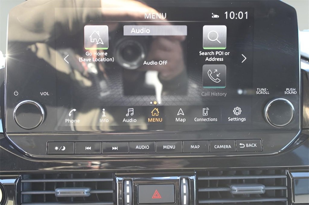 Used 2022 Nissan Pathfinder SL w/ SL Black Package image 15