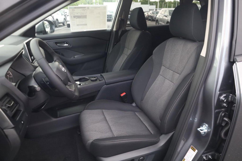 New 2026 Nissan Rogue SV w/ Cold Weather Package AWD/4WD image 20