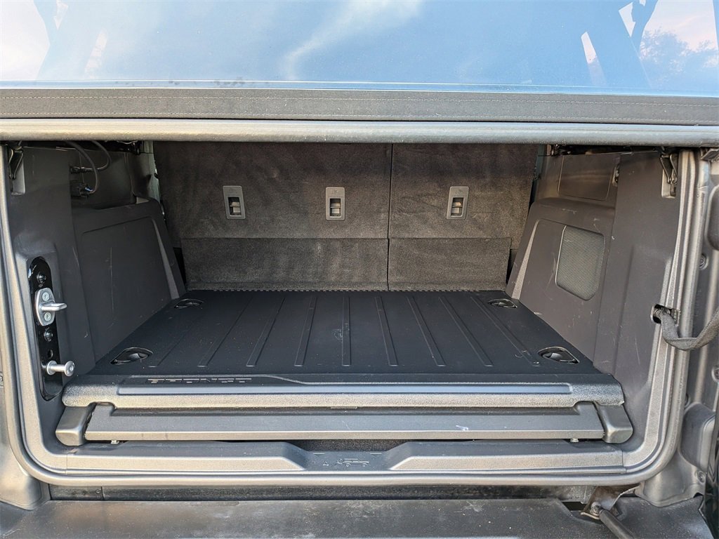 Used 2023 Ford Bronco Wildtrak image 13