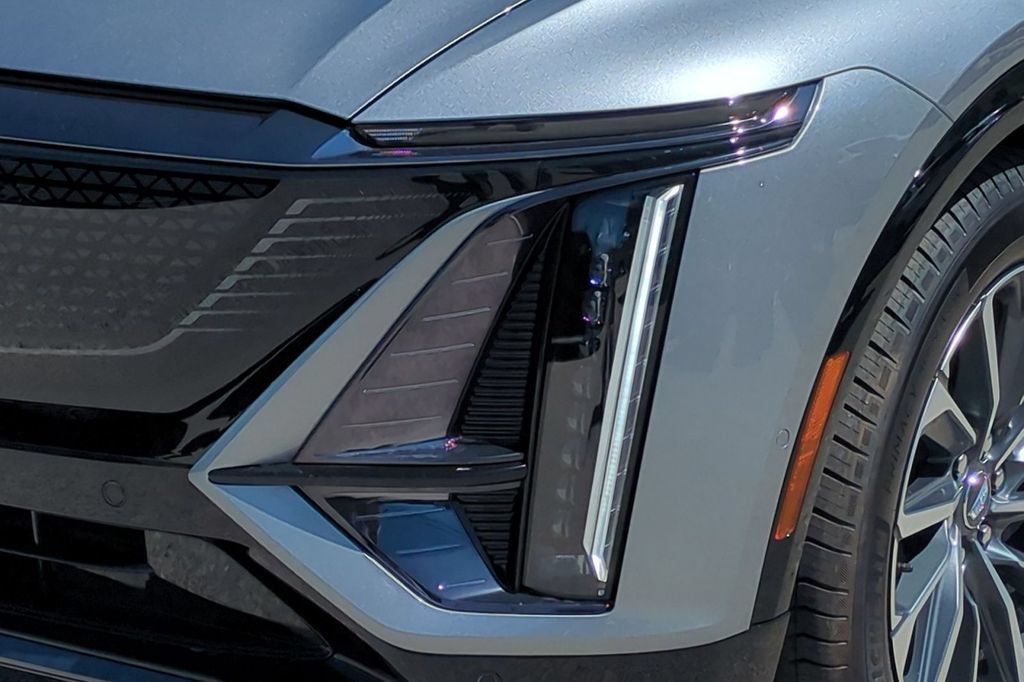 New 2026 Cadillac Lyriq Sport AWD/4WD image 16