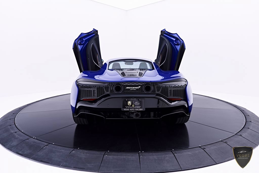 Used 2025 McLaren Artura RWD image 25