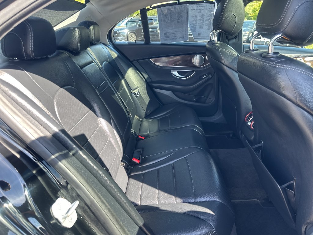 Used 2015 Mercedes-Benz C 300 4MATIC Sedan image 23