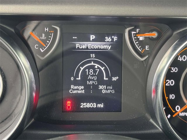 Used 2023 Jeep Gladiator Sport image 13