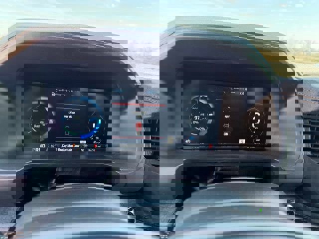 Used 2023 Ford F150 Lightning Lariat image 30