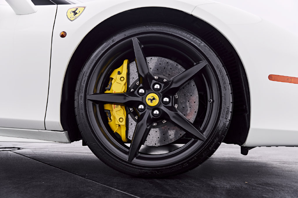 Used 2019 Ferrari 488 Spider RWD image 43