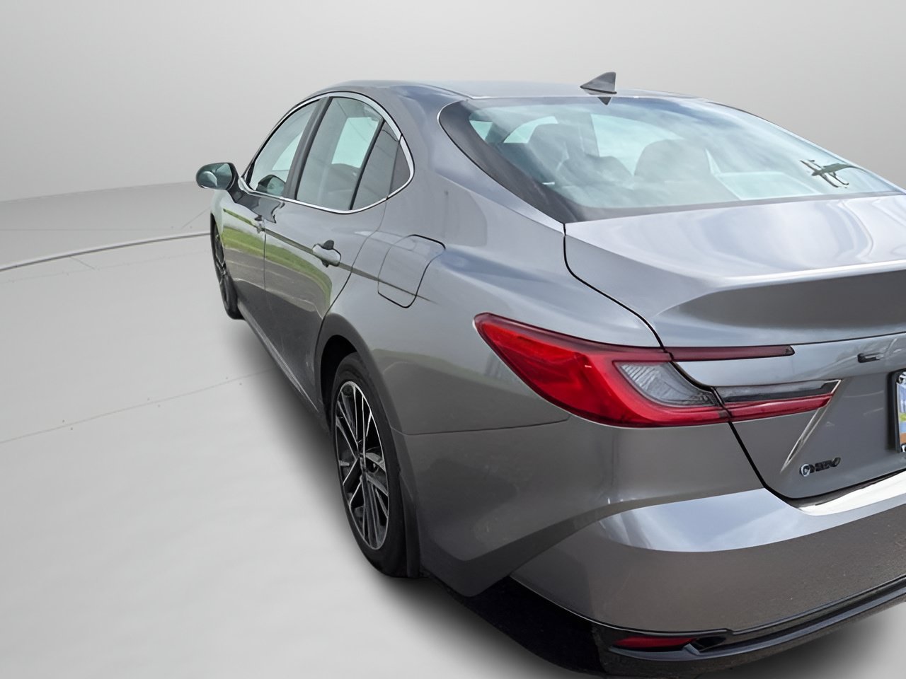 Used 2026 Toyota Camry XLE FWD image 12
