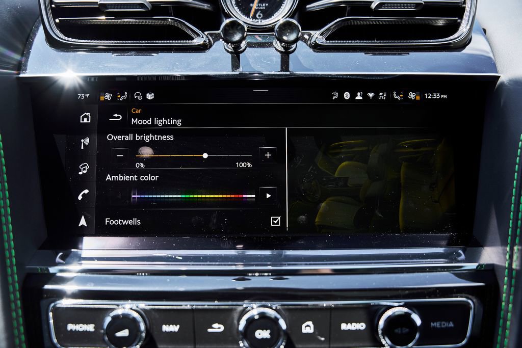 Used 2025 Bentley Bentayga AWD/4WD image 84