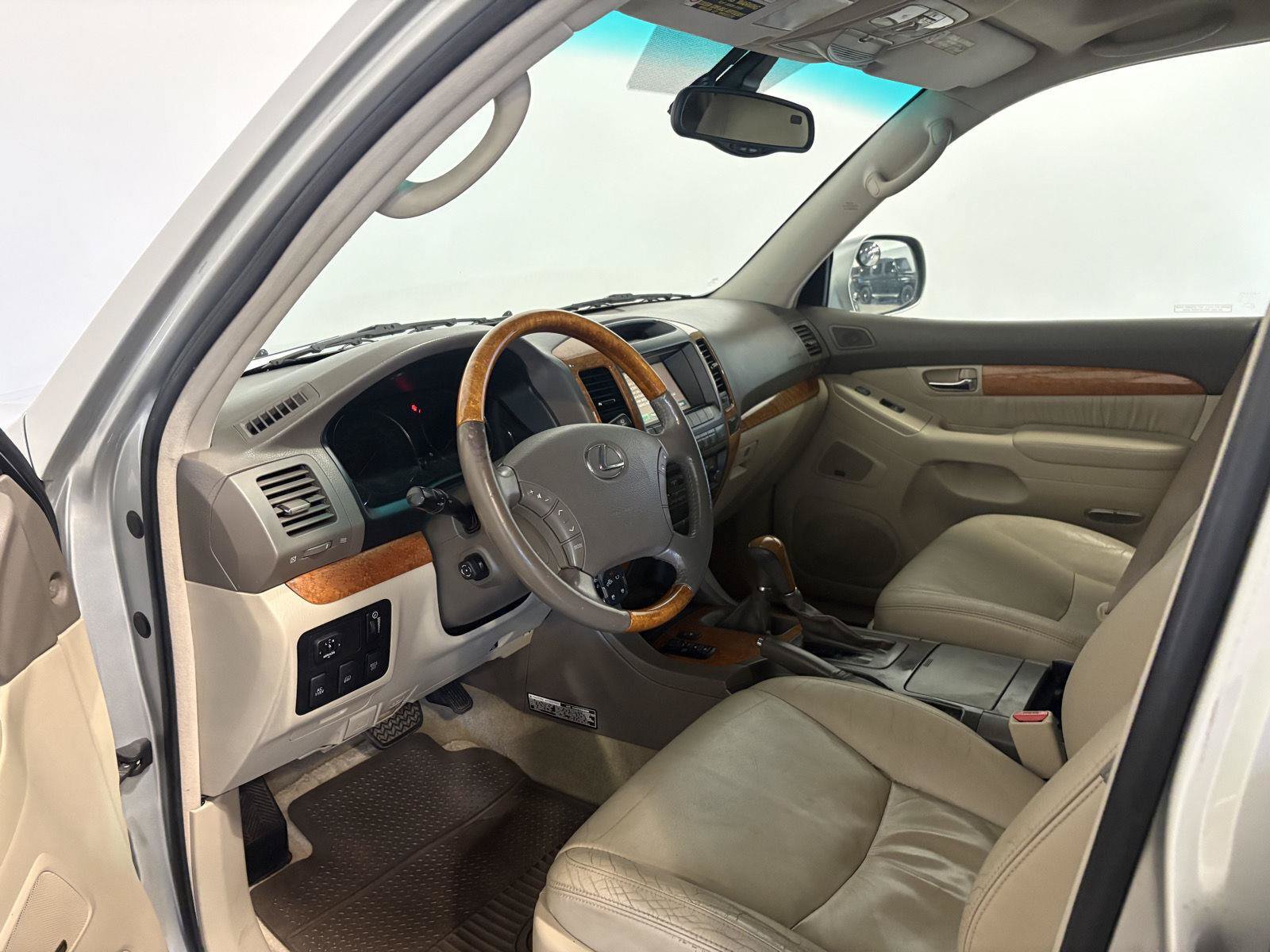 Used 2005 Lexus GX 470 AWD/4WD image 15