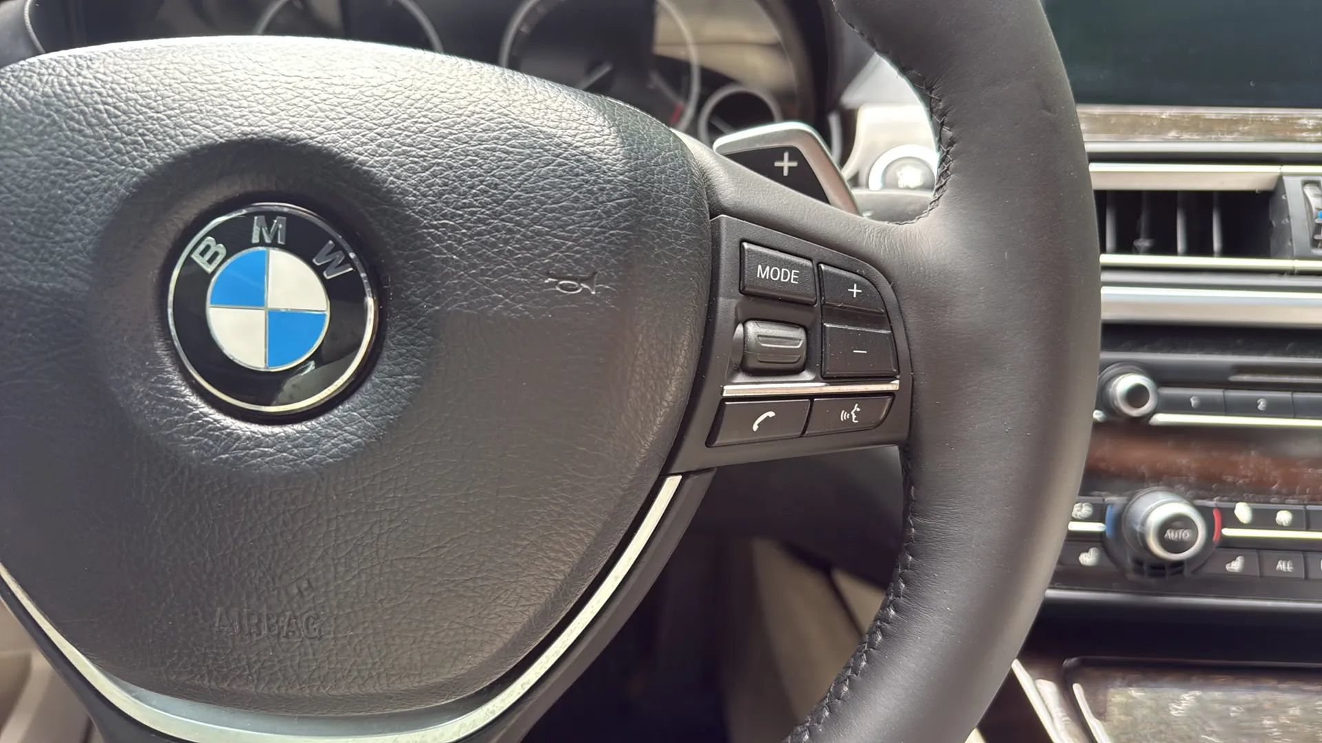 Used 2012 BMW 650i Convertible RWD image 26