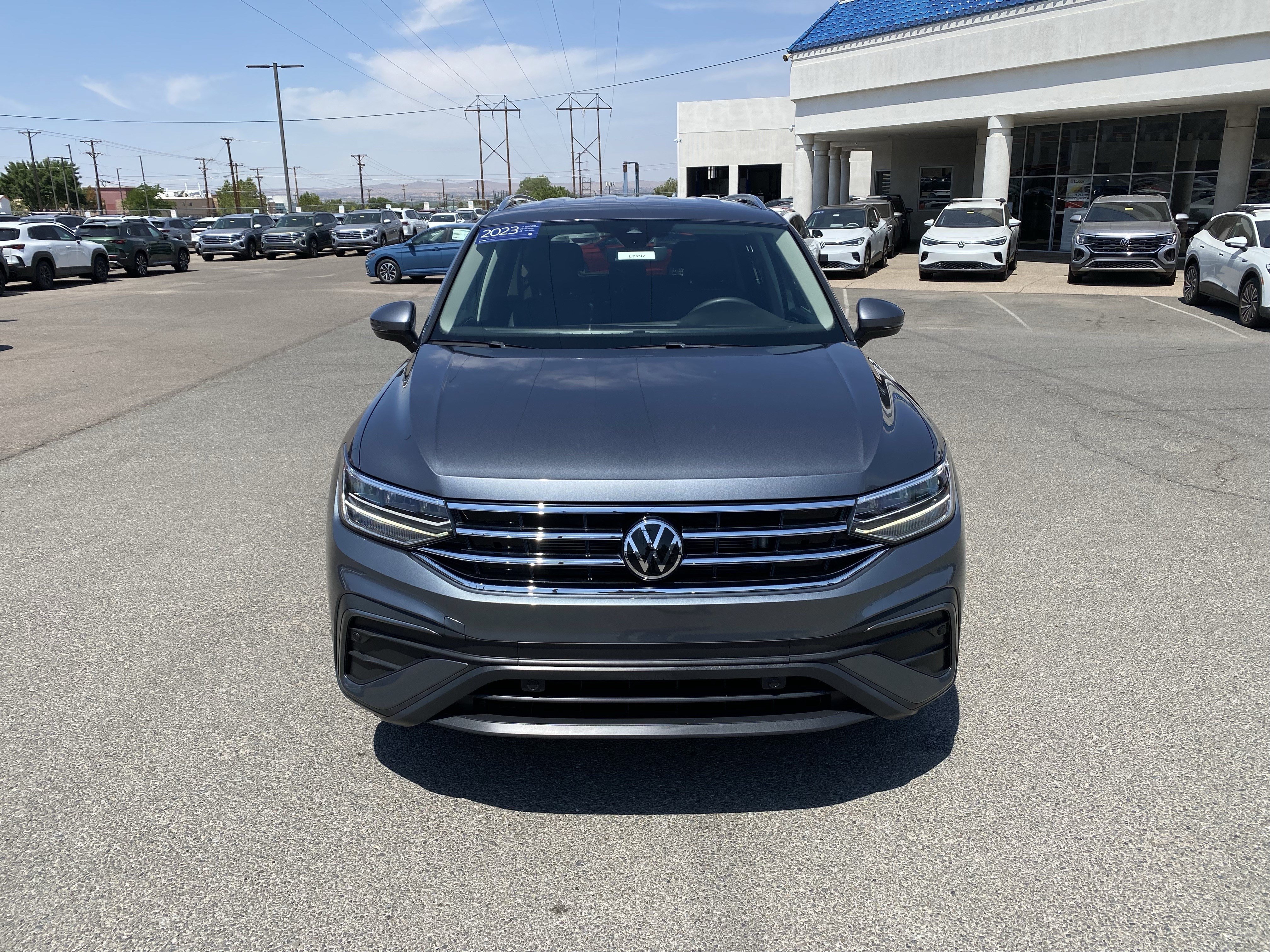 Certified 2023 Volkswagen Tiguan SE AWD/4WD image 48