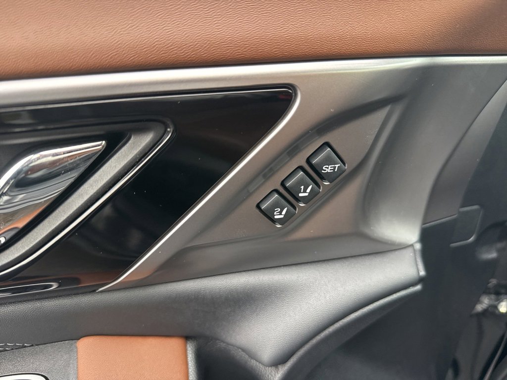 Certified 2022 Subaru Outback Touring XT w/ Popular Package #2 image 10