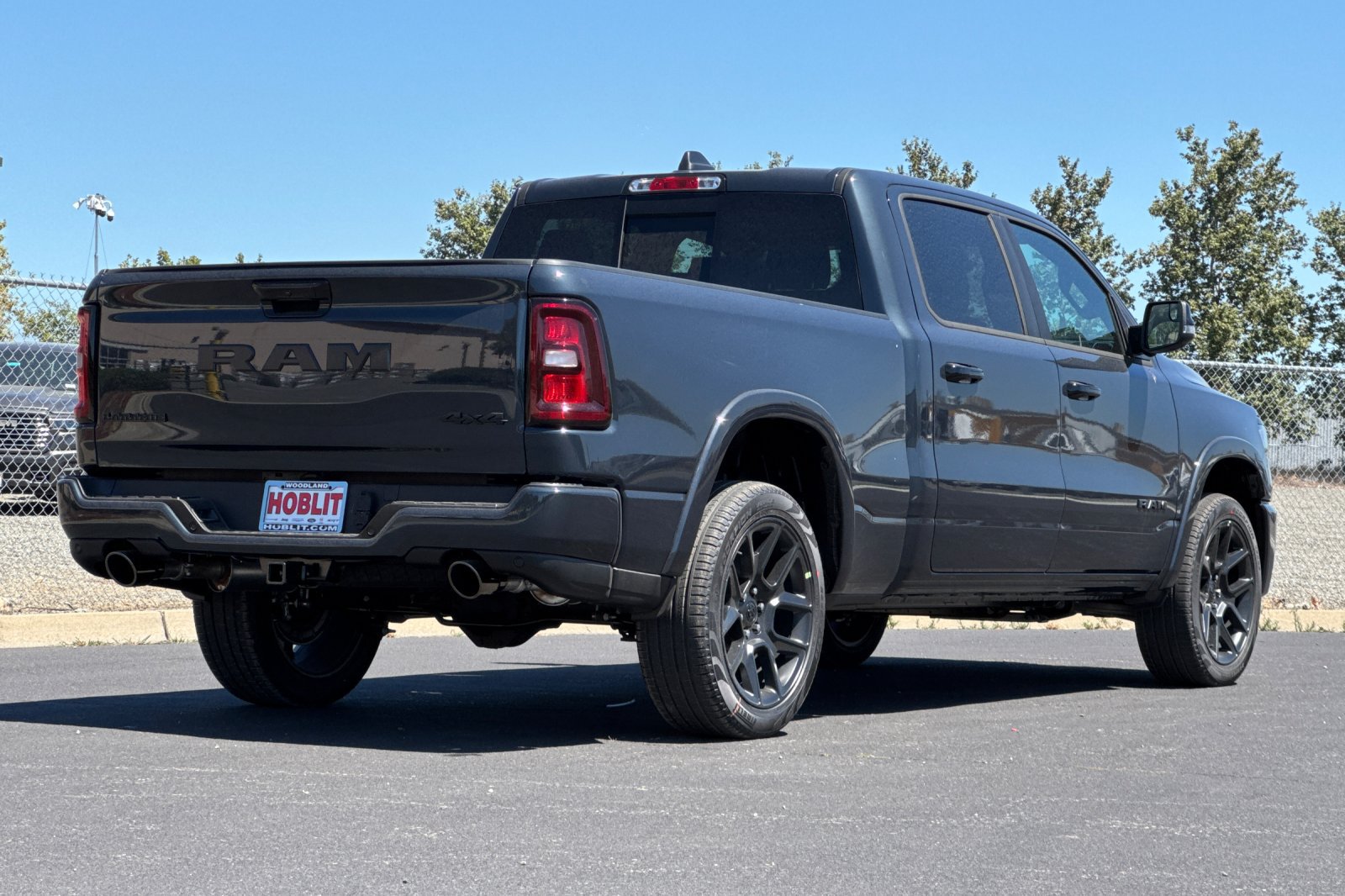 New 2026 RAM 1500 Laramie AWD/4WD image 3