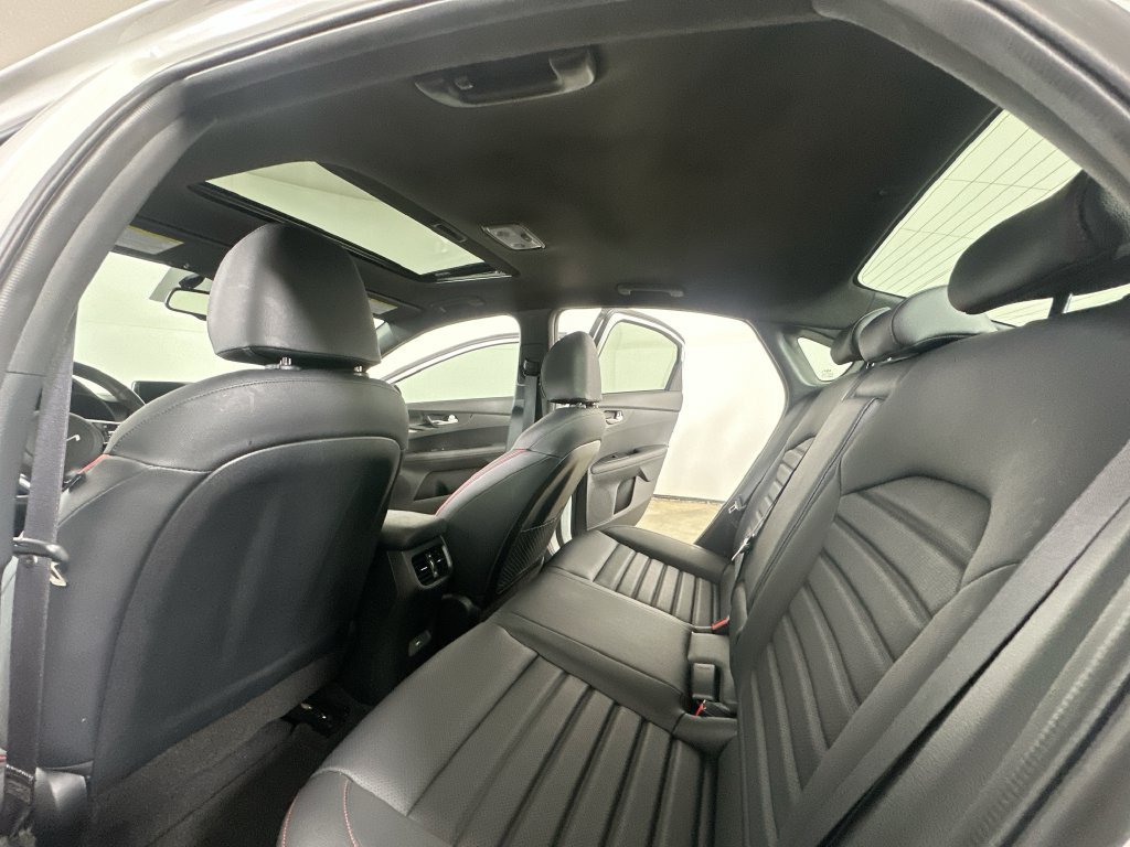 Used 2023 Kia Forte GT w/ GT2 Package FWD image 15