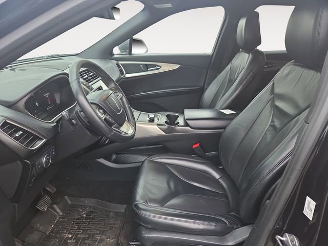 Used 2020 Lincoln Nautilus FWD w/ Equipment Group 101A image 9