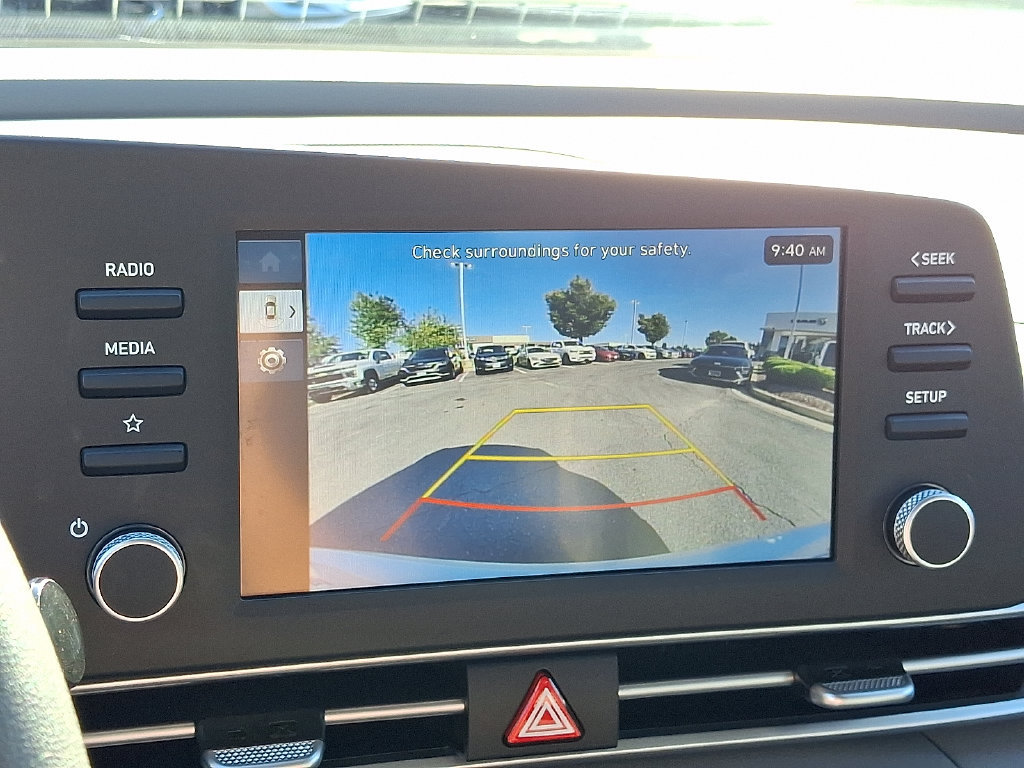 Used 2026 Hyundai Elantra SE FWD image 17