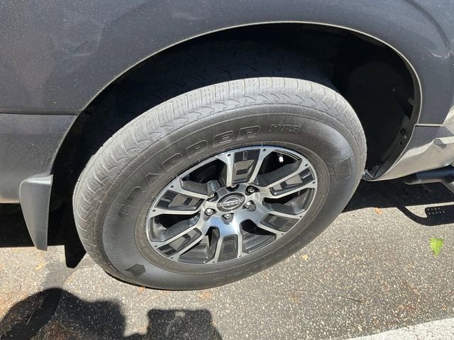 Used 2024 Nissan Titan SV w/ SV Convenience Package image 12