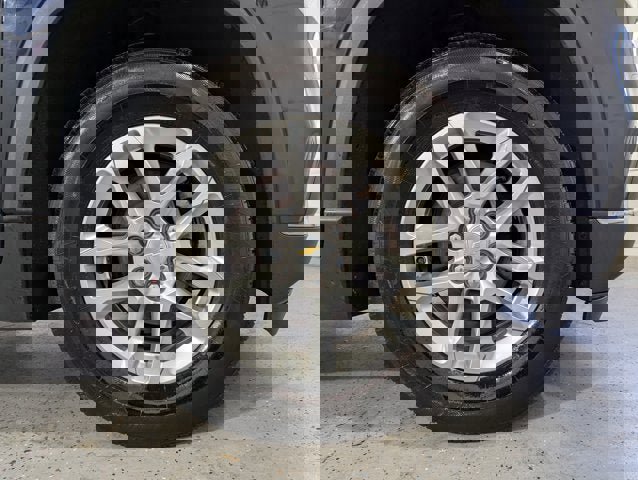 Used 2020 Chevrolet Traverse LT image 48