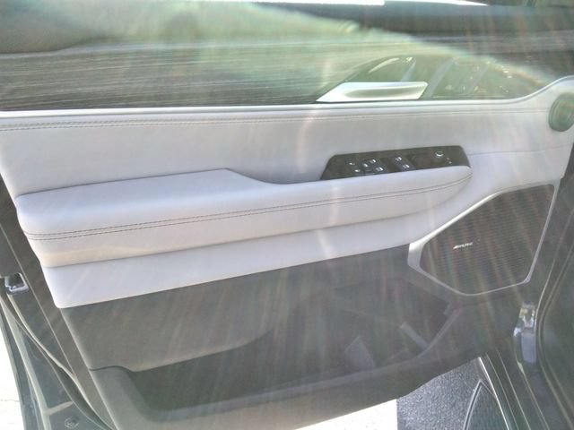 Used 2023 Jeep Wagoneer Series II w/ Premium Group I AWD/4WD image 30