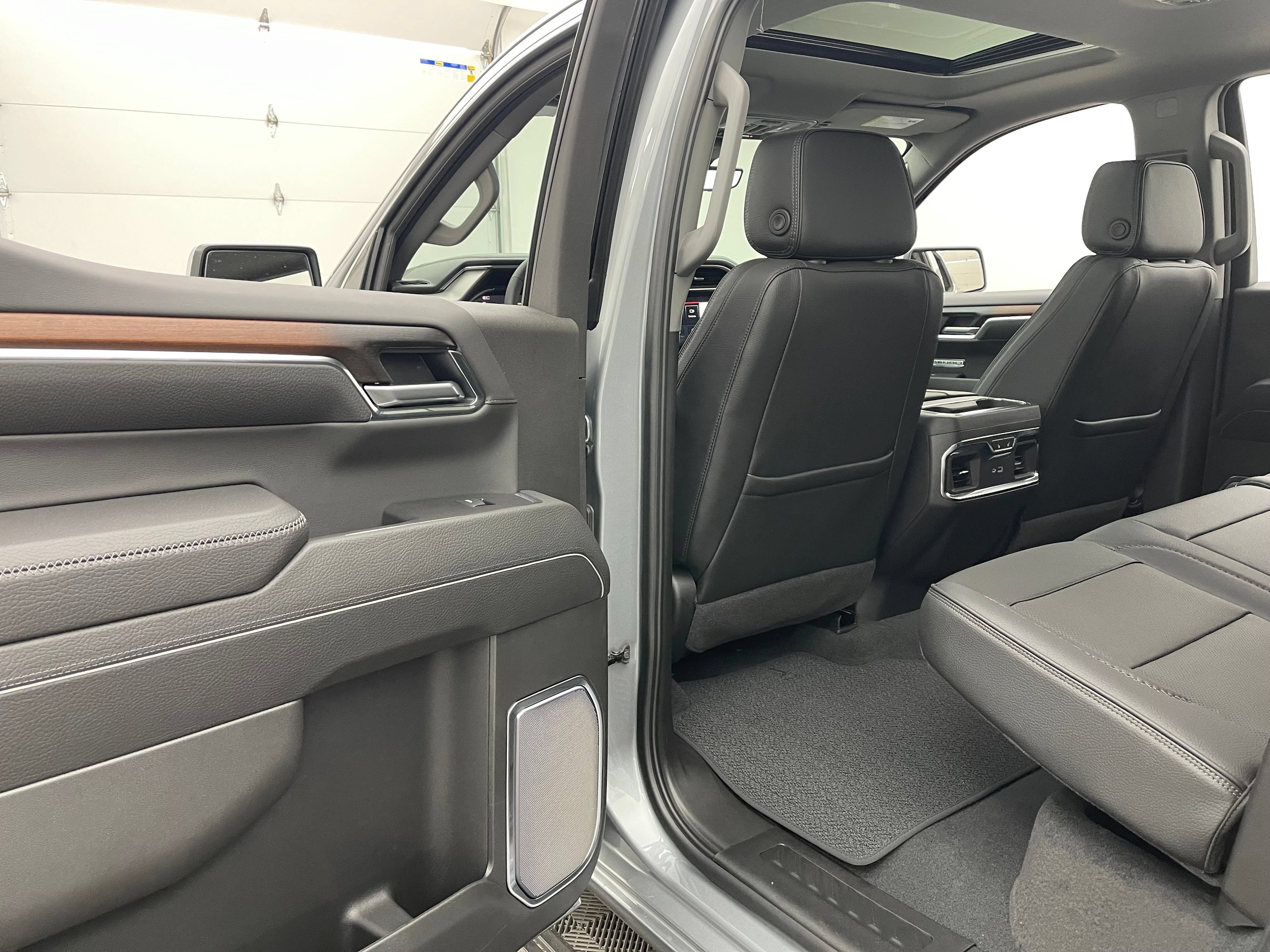 New 2026 GMC Sierra 1500 Denali w/ Denali Reserve Package AWD/4WD image 40