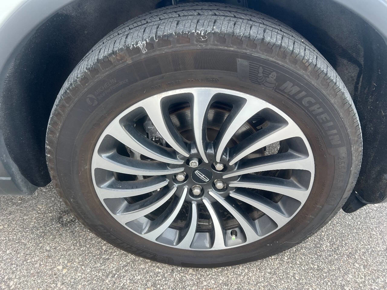 Used 2023 Lincoln Aviator Reserve w/ Class IV Trailer Tow Package image 32