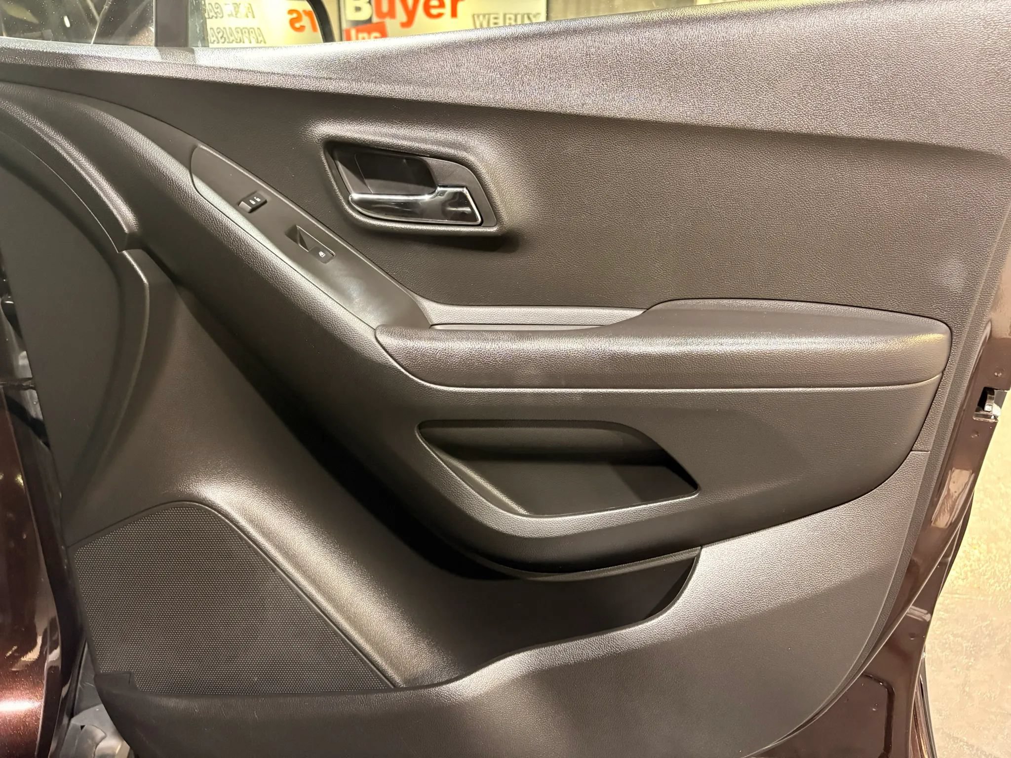 Used 2015 Chevrolet Trax LT w/ LT Plus Package AWD/4WD image 20