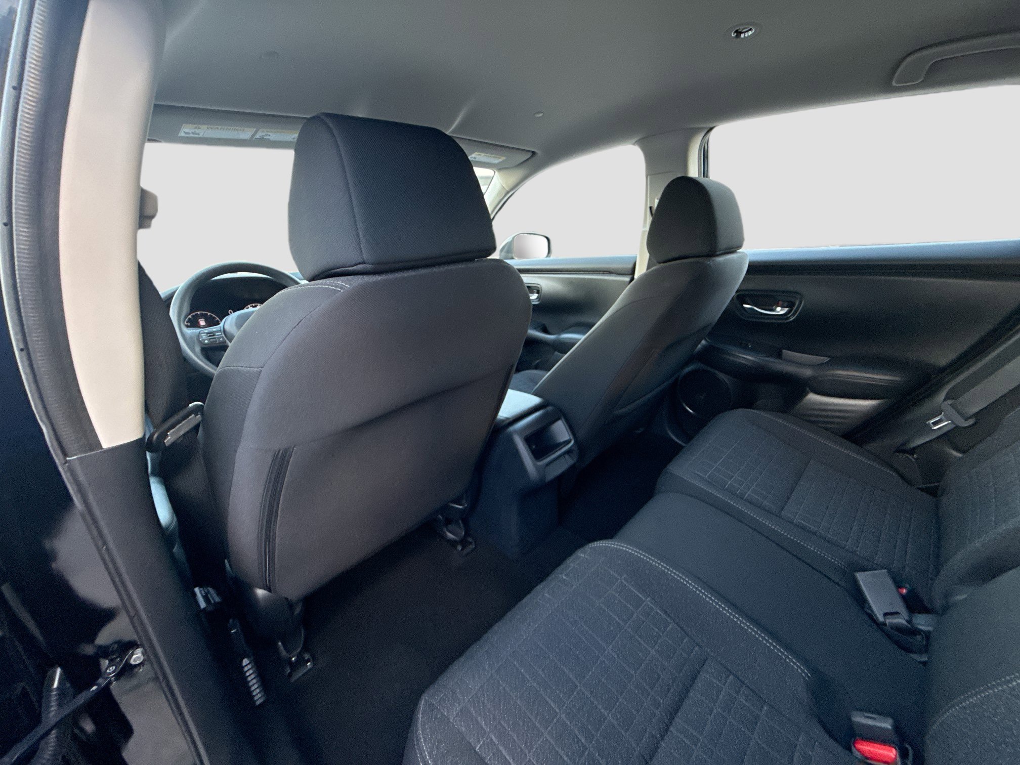 Used 2023 Honda HR-V LX image 23