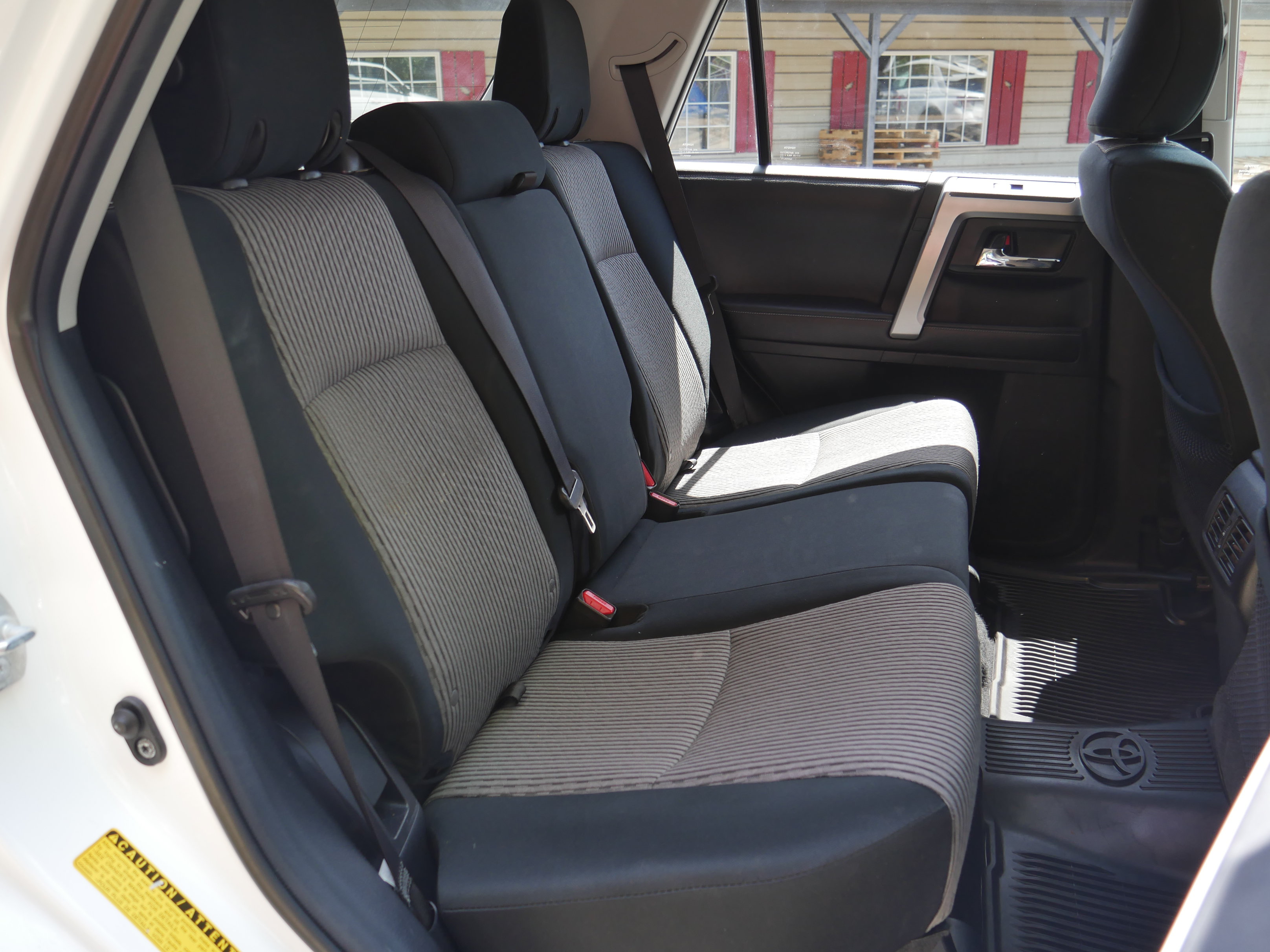 Used 2016 Toyota 4Runner SR5 AWD/4WD image 25