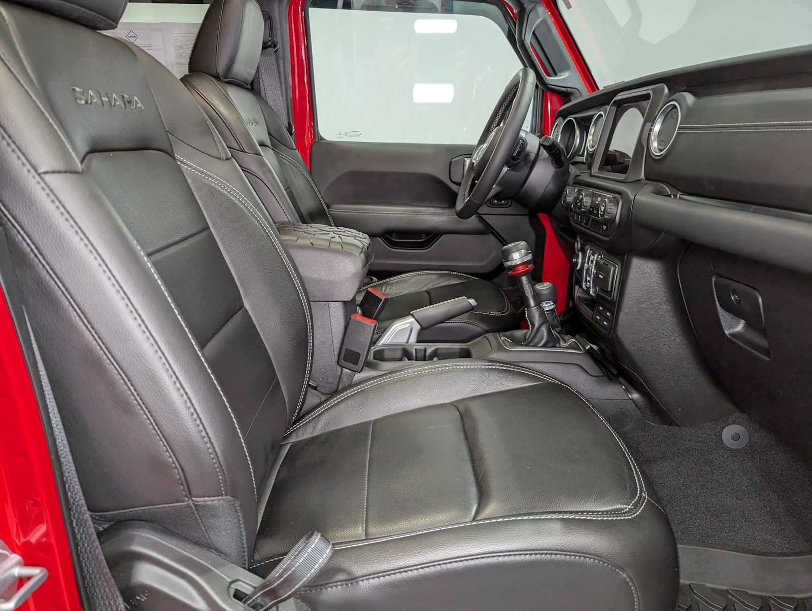 Used 2019 Jeep Wrangler Unlimited Sahara AWD/4WD image 48
