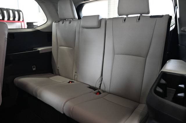 Certified 2026 Toyota Grand Highlander AWD Hybrid image 12