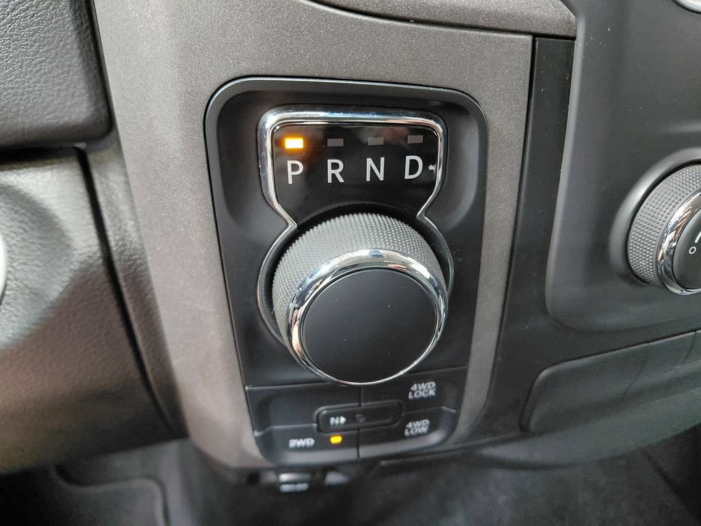 Certified 2018 RAM 1500 Express w/ Express Value Package AWD/4WD image 31