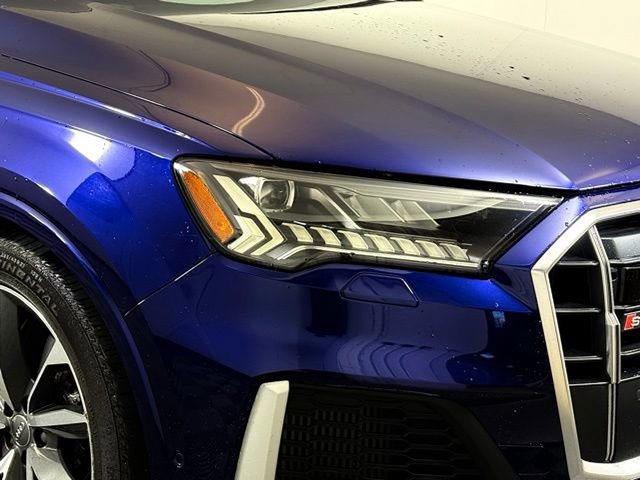 Used 2021 Audi SQ7 Premium Plus w/ Driver Assistance Package image 13