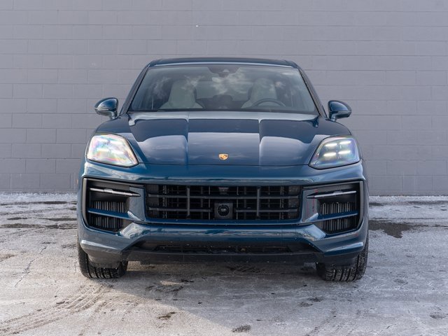 Used 2025 Porsche Cayenne S image 10