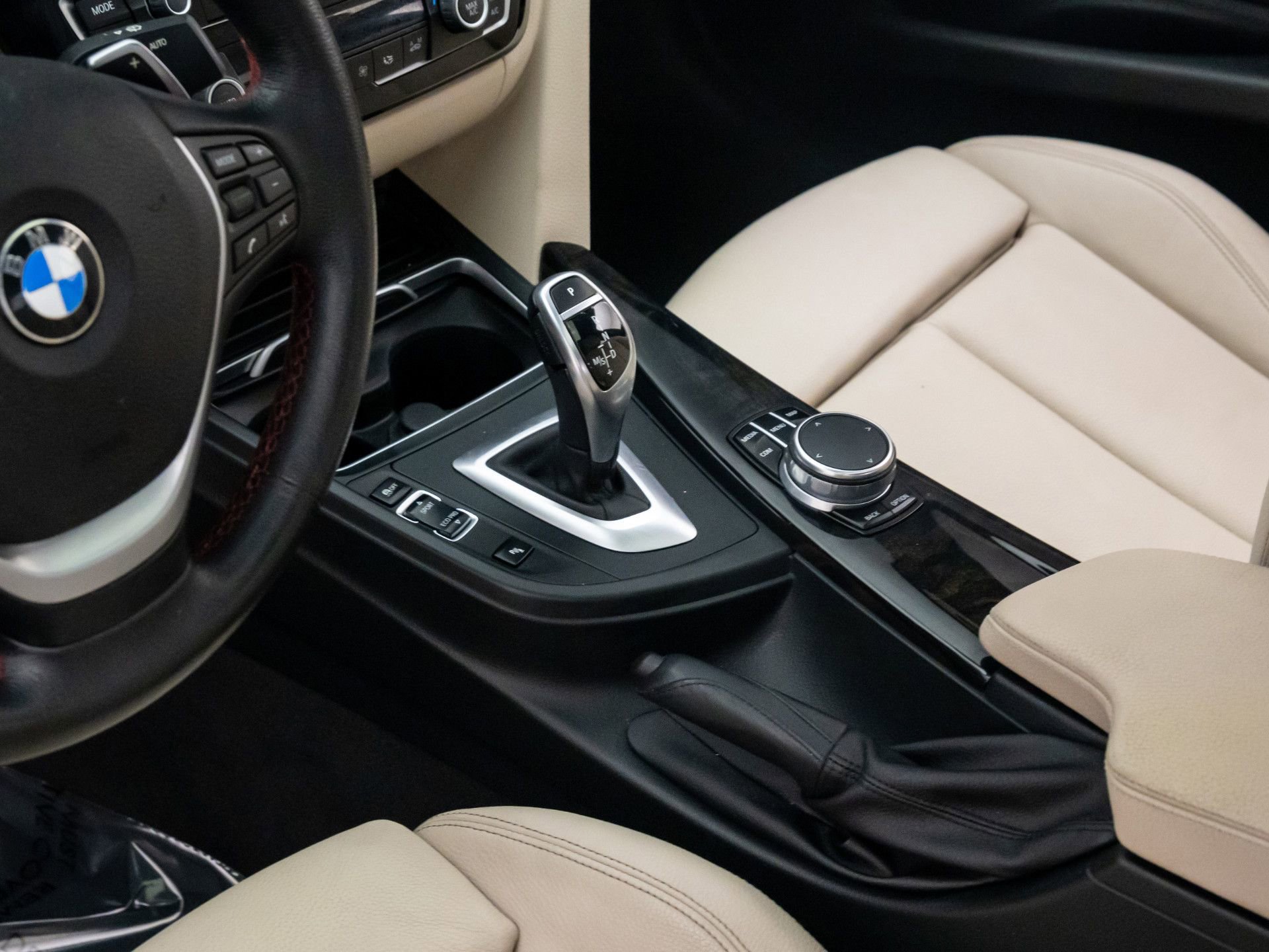 Used 2017 BMW 330i xDrive Sedan image 11