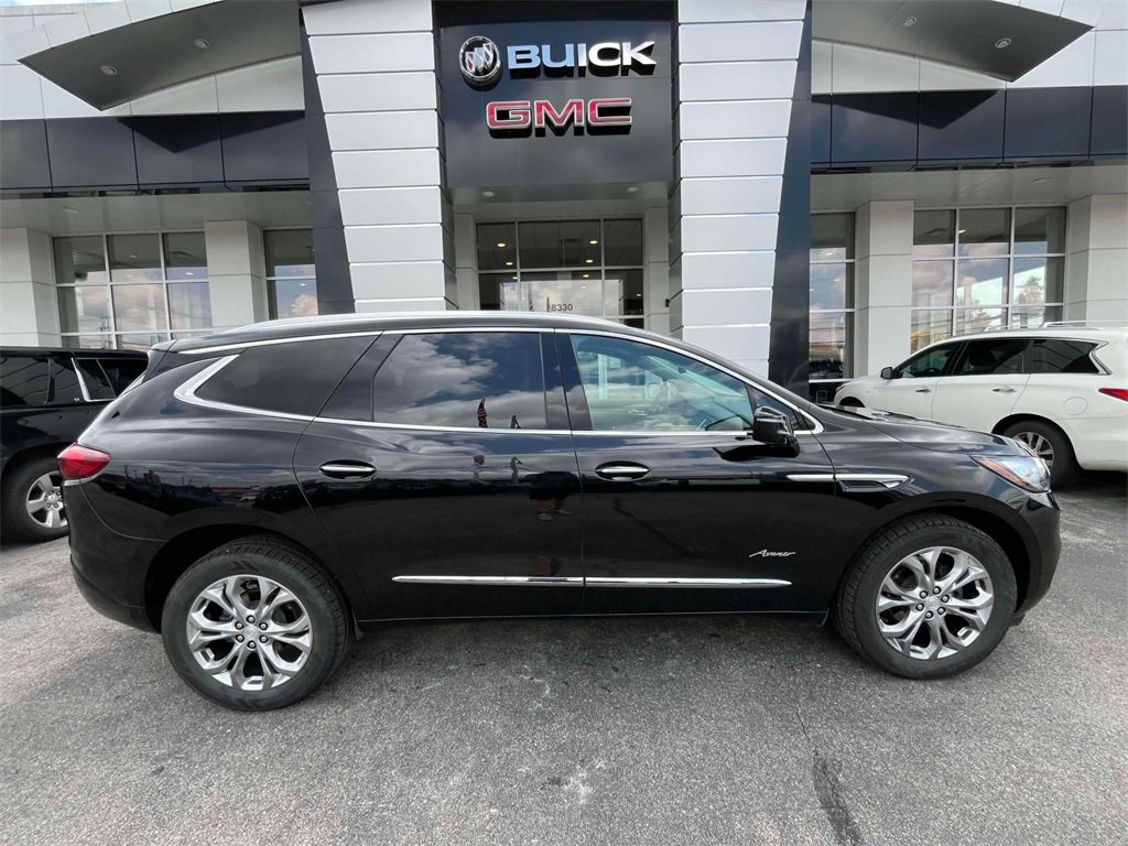 Used 2020 Buick Enclave Avenir w/ Avenir Technology Package video 2