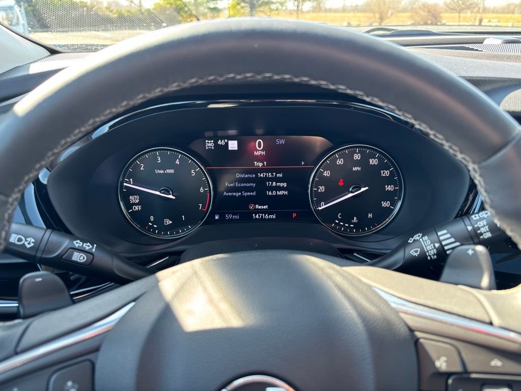 Used 2023 Buick Envision Avenir image 38