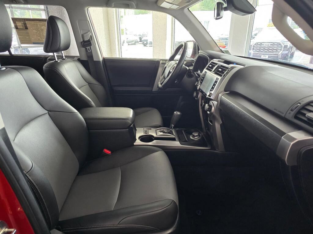 Used 2024 Toyota 4Runner SR5 Premium AWD/4WD image 45