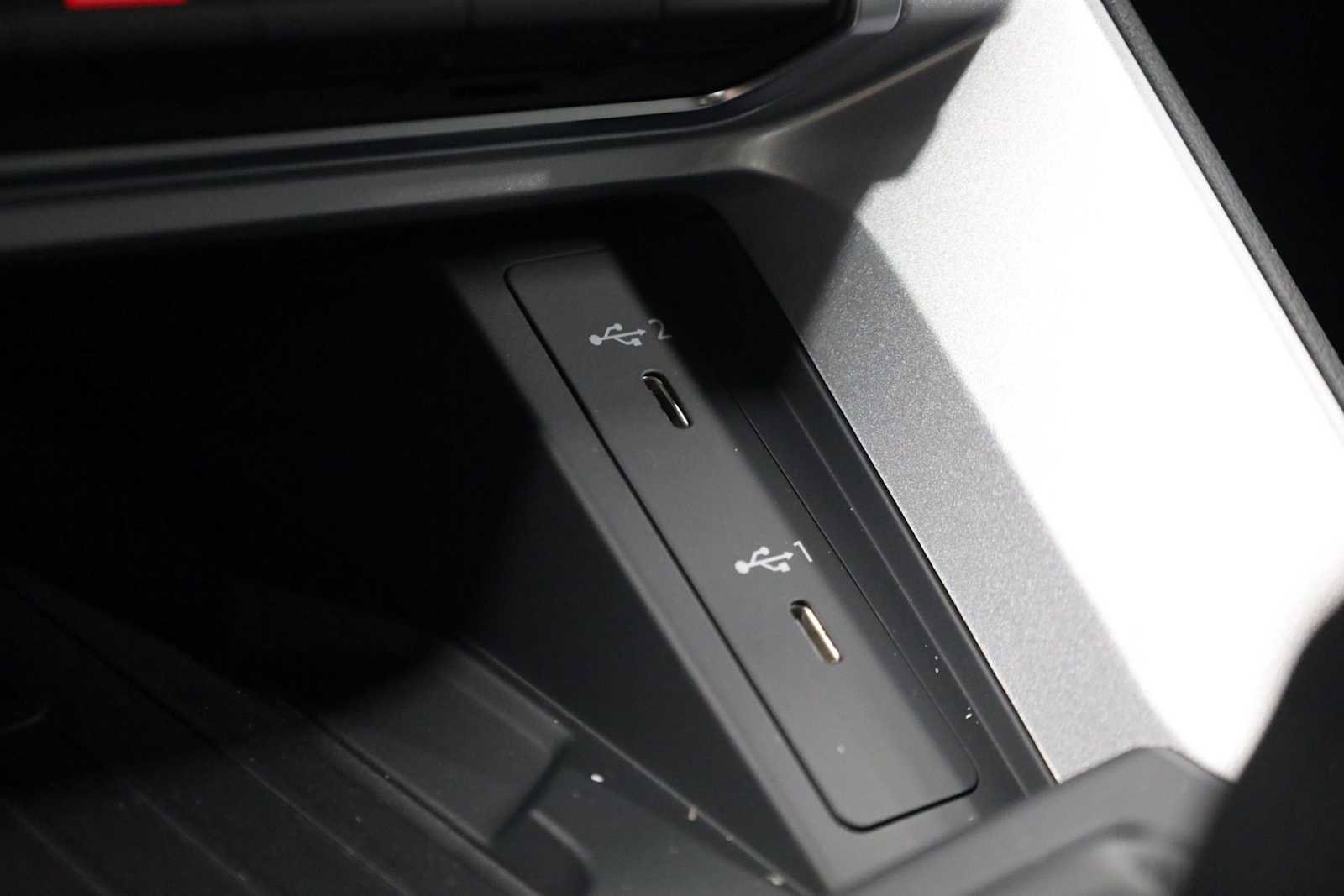 New 2025 Audi Q3 2.0T Premium image 31