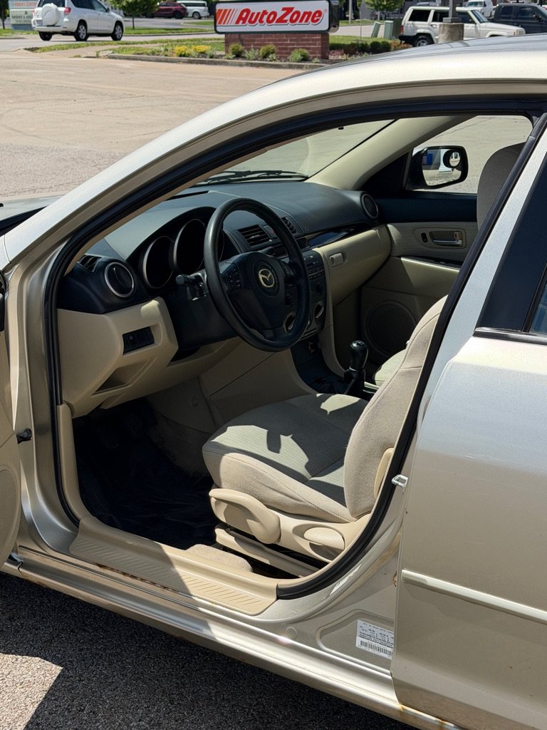 Used 2008 MAZDA MAZDA3 i Touring FWD image 5