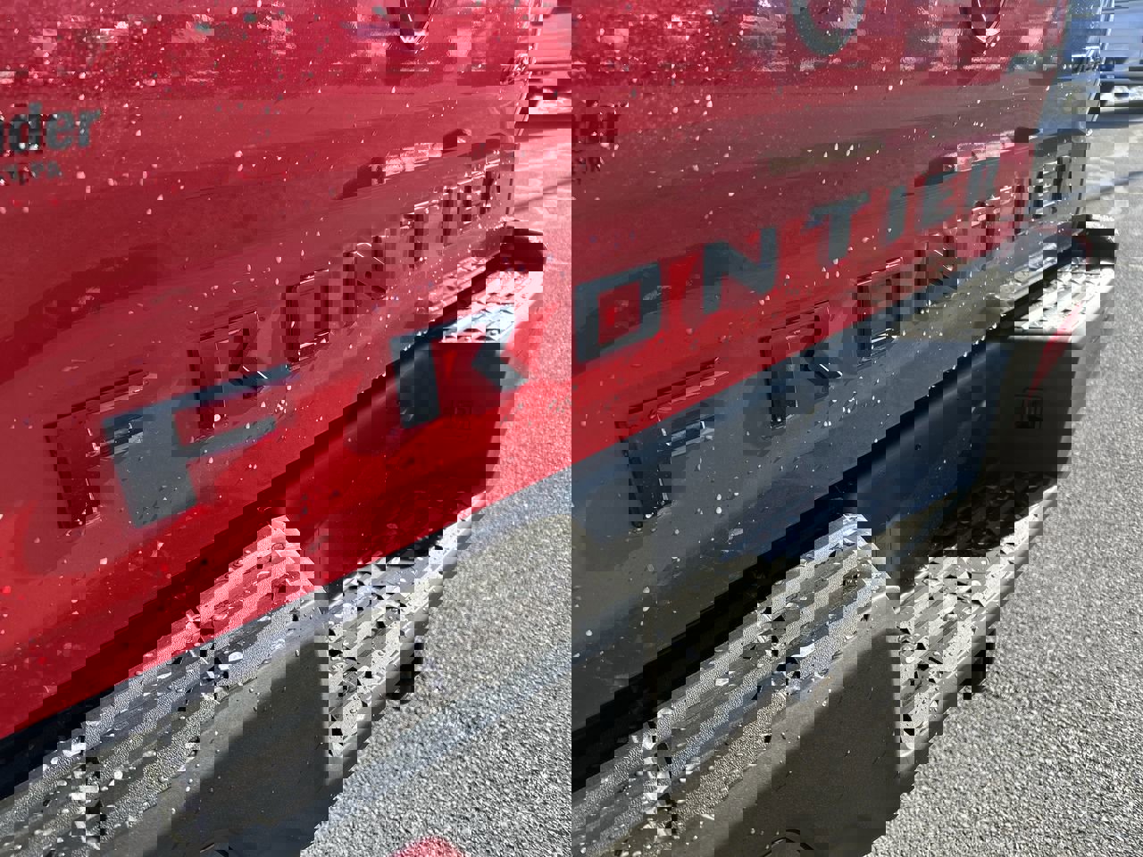 Used 2024 Nissan Frontier PRO-4X w/ Off-Road Protection Package image 11