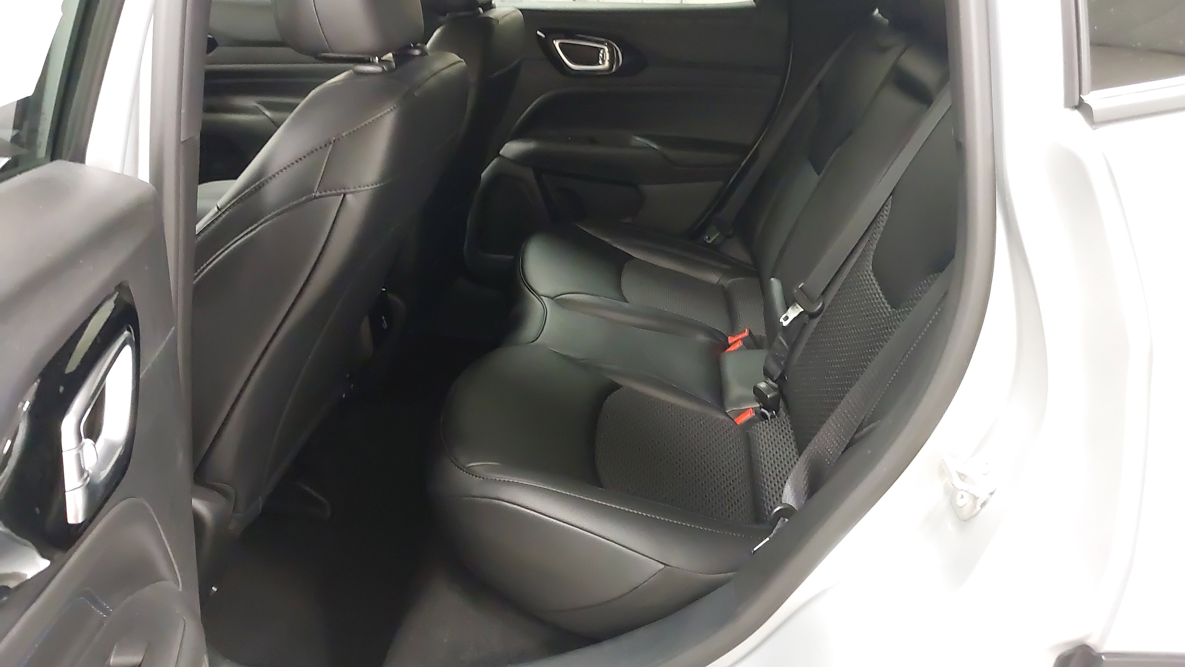 New 2026 Jeep Compass Latitude w/ Quick Order Package 29K image 39