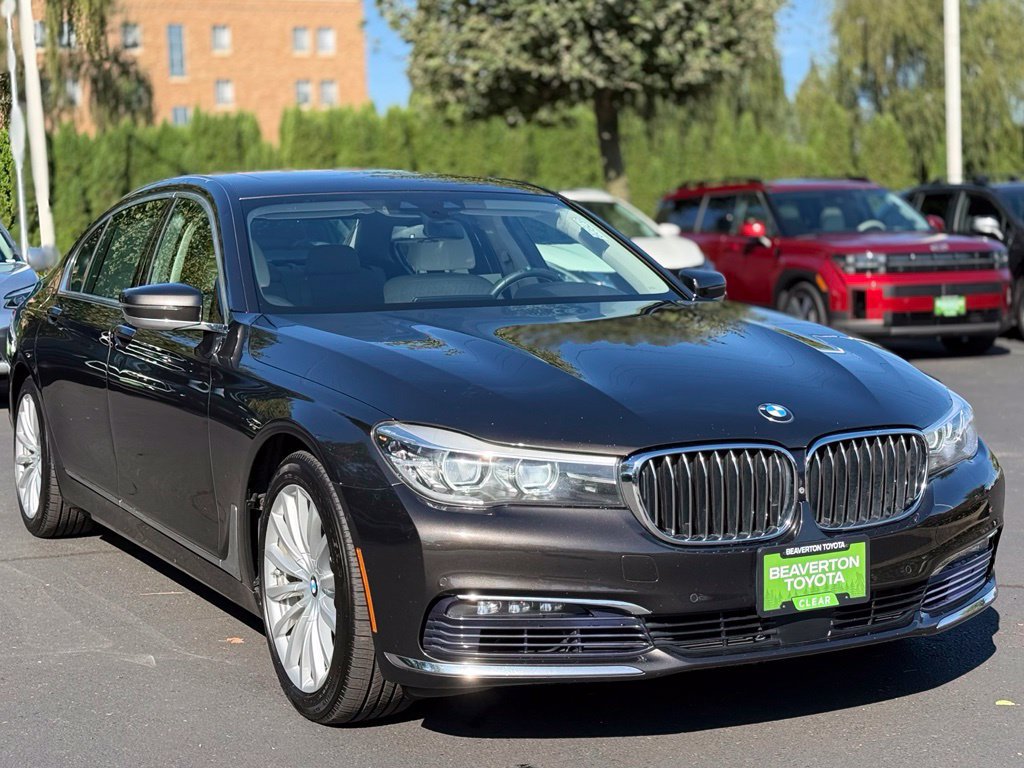 Used 2016 BMW 740i RWD image 7