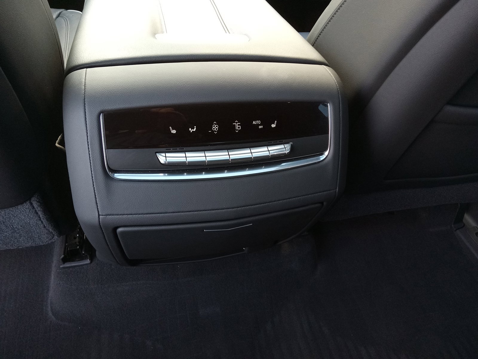 Used 2021 Cadillac Escalade Sport AWD/4WD image 27