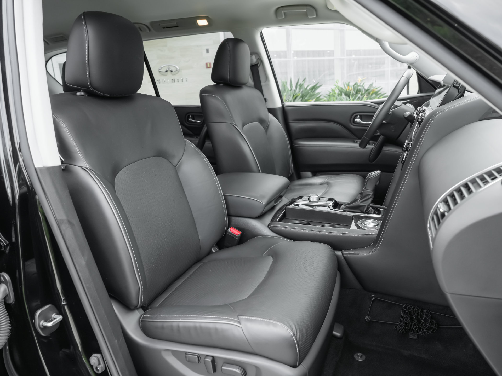 Used 2023 INFINITI QX80 Luxe w/ Cargo Package RWD image 41